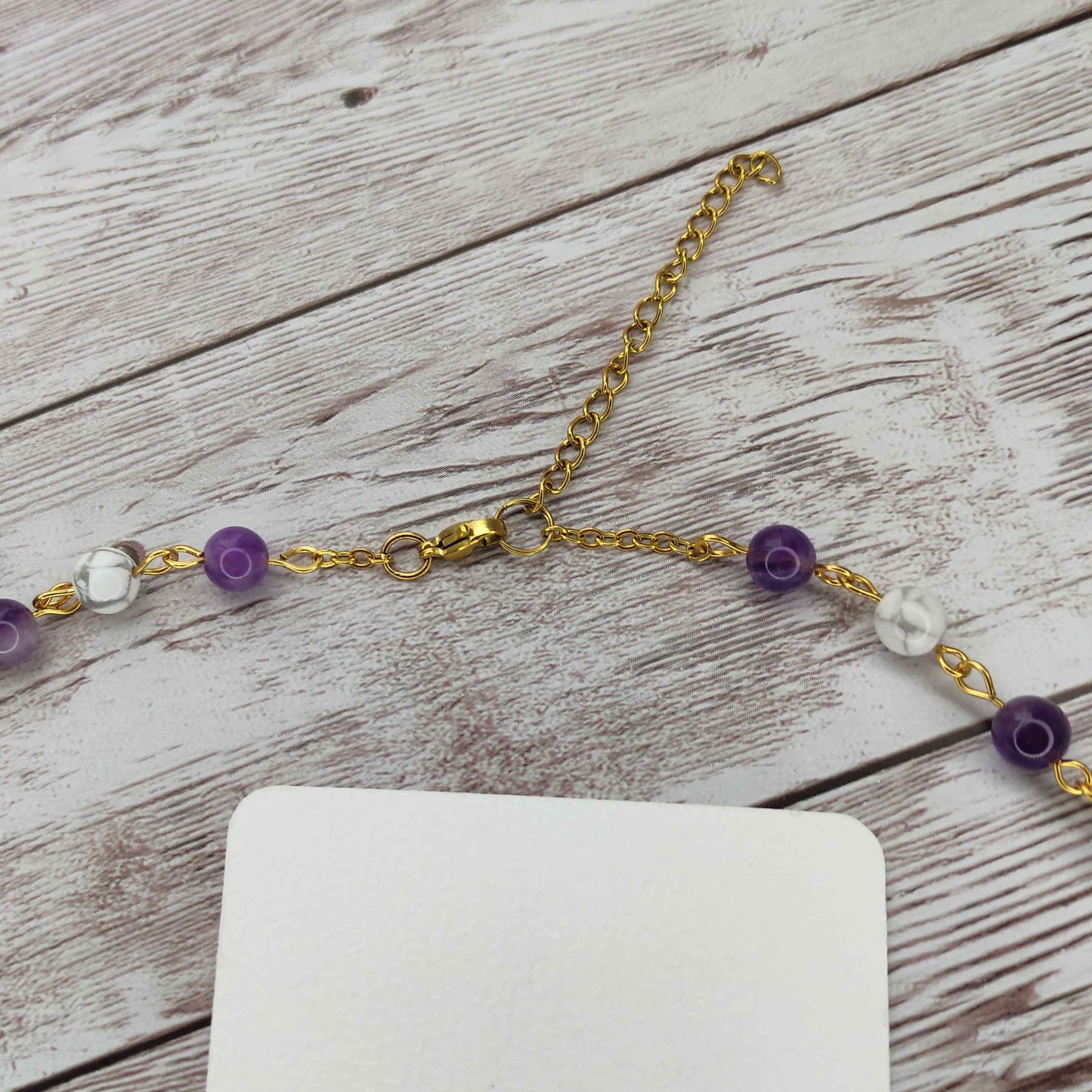 Collier cravate Sérénité & Clarté Mentale – Améthyste et Howlite sur Acier Inoxydable L'Atelier VanessaCréa