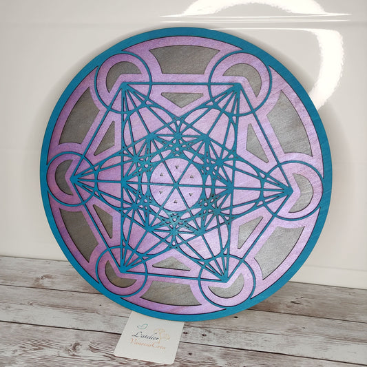 Sculpture murale Cube de Métatron en bois aux teintes violet et bleu canard
