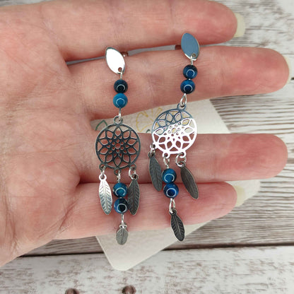 Boucles d'oreilles attrape-rêves œil de faucon en acier inoxydable doré, bijou artisanal en pierres naturelles.