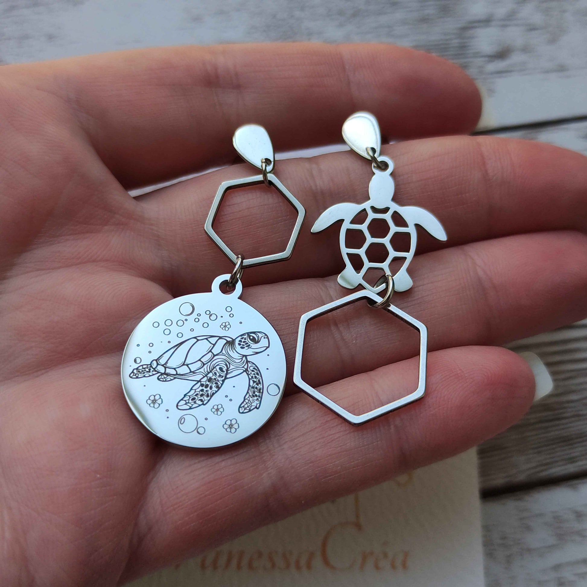 Boucles d’Oreilles Asymétriques "Tortue" L'Atelier VanessaCréa