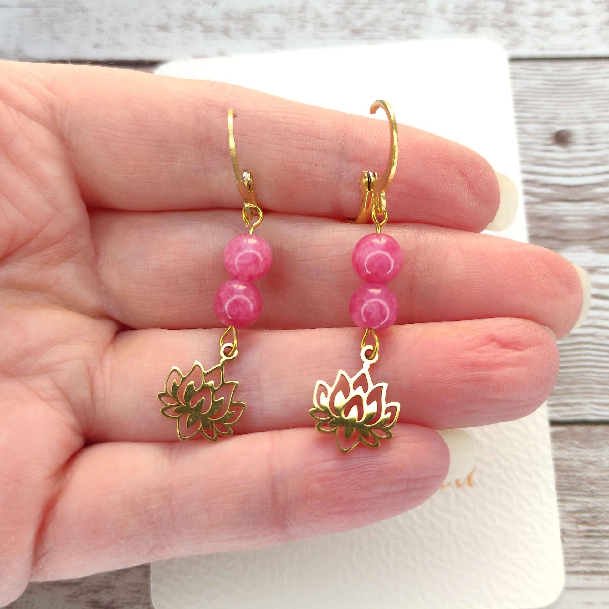 Boucles d'oreilles rhodochrosite et Lotus L'Atelier VanessaCréa