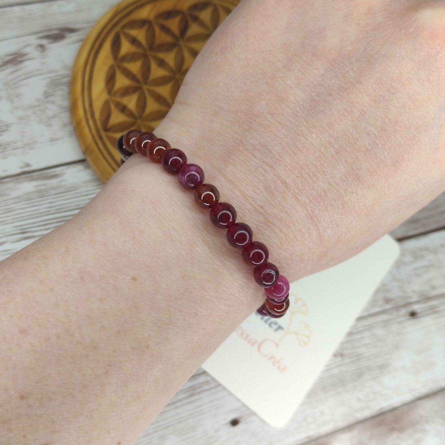Bracelet Grenat naturel porté L'Atelier VanessaCréa