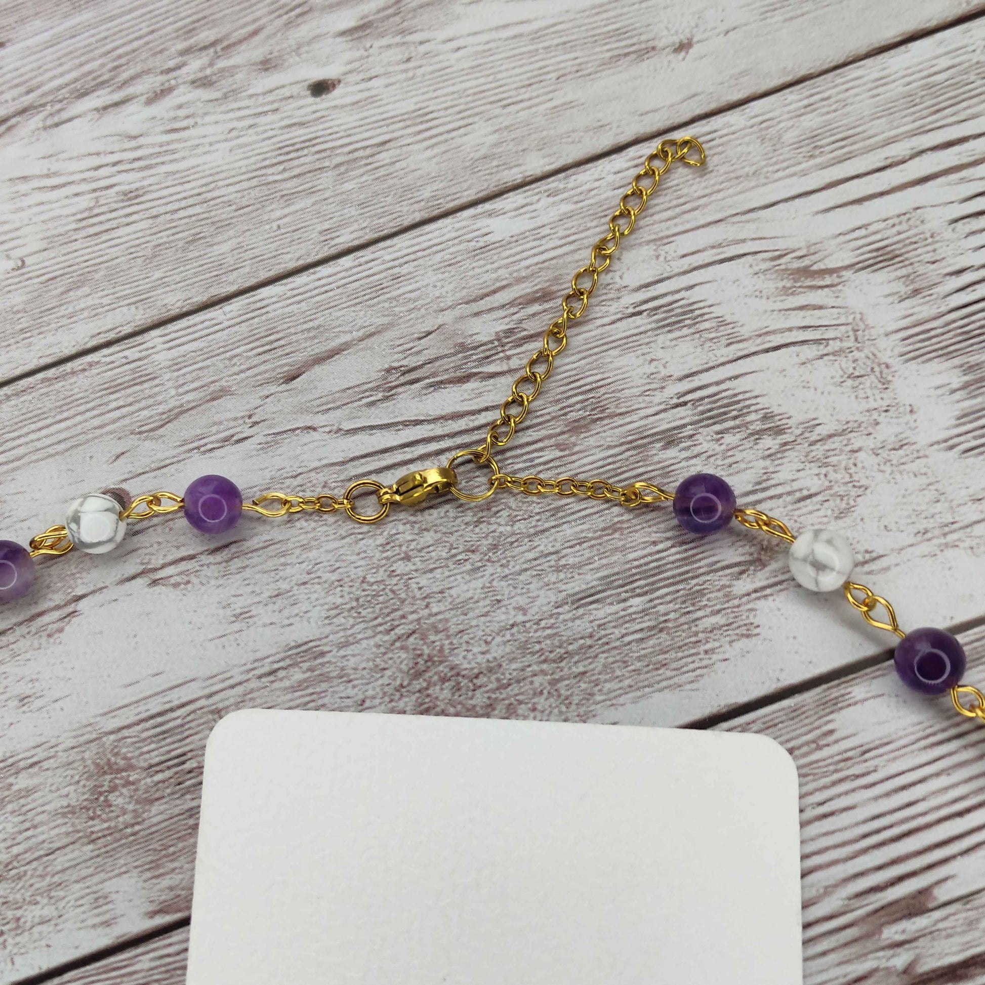 Collier cravate Sérénité & Clarté Mentale – Améthyste et Howlite sur Acier Inoxydable L'Atelier VanessaCréa