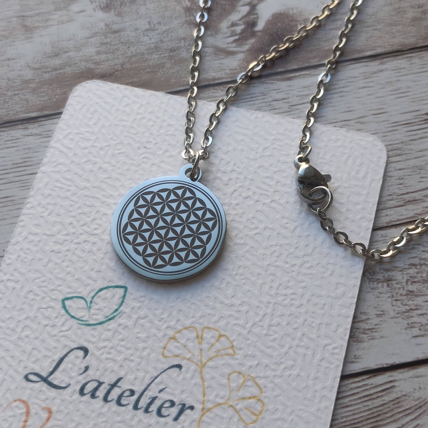Collier Fleur de Vie personnalisé - LAtelier VanessaCréa
