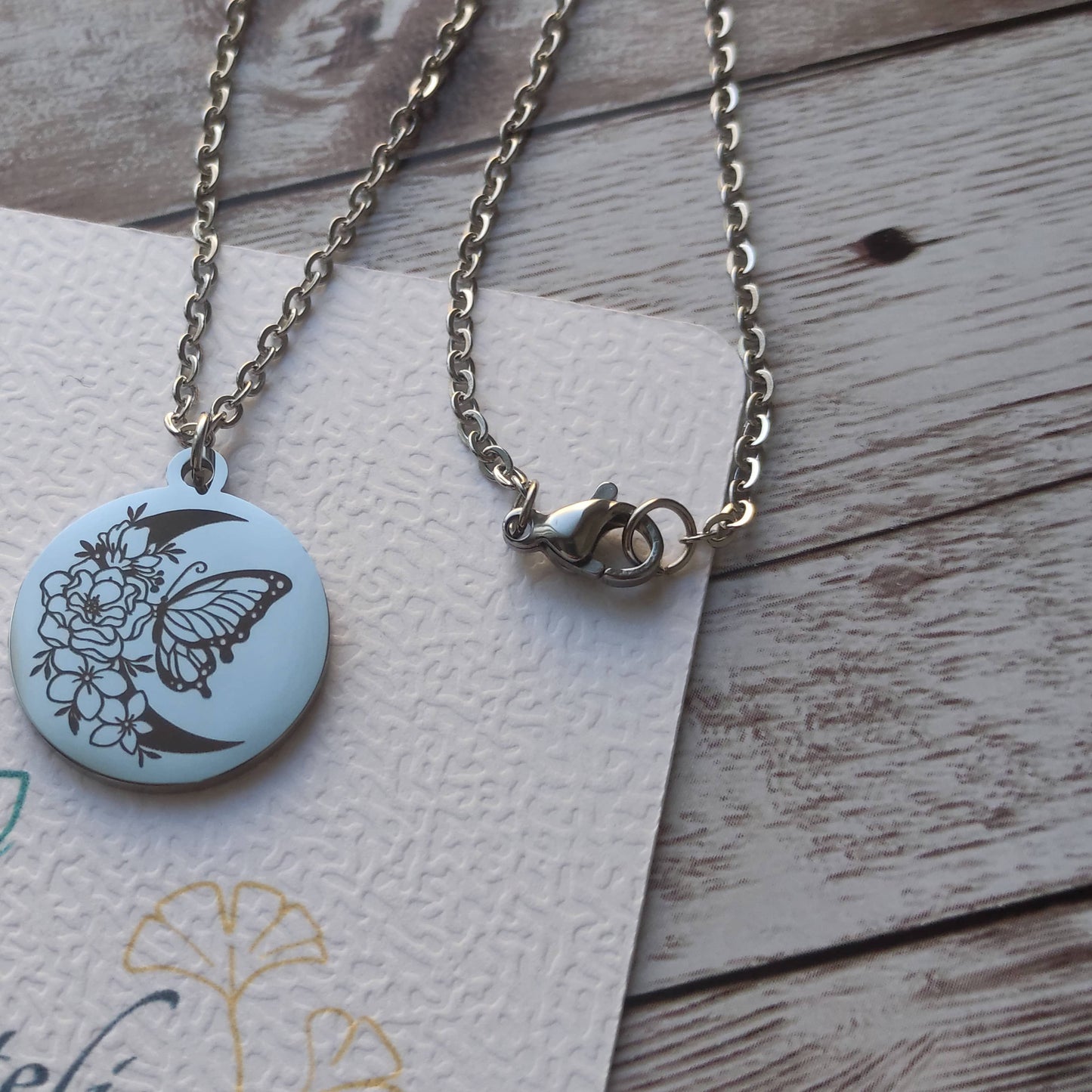 Collier Personnalisé Papillon Lune - L'Atelier VanessaCréa