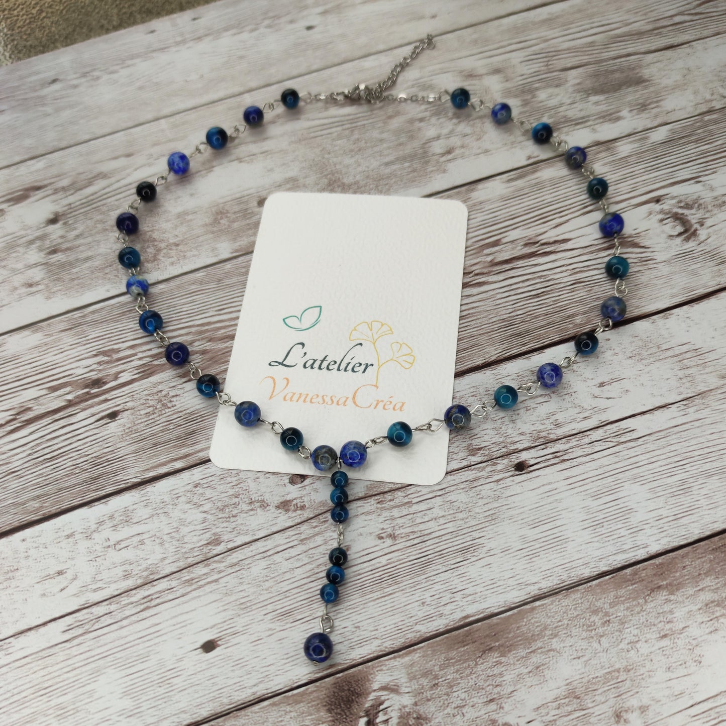 Collier cravate Sagesse Visionnaire – Œil de Faucon & Lapis-Lazuli