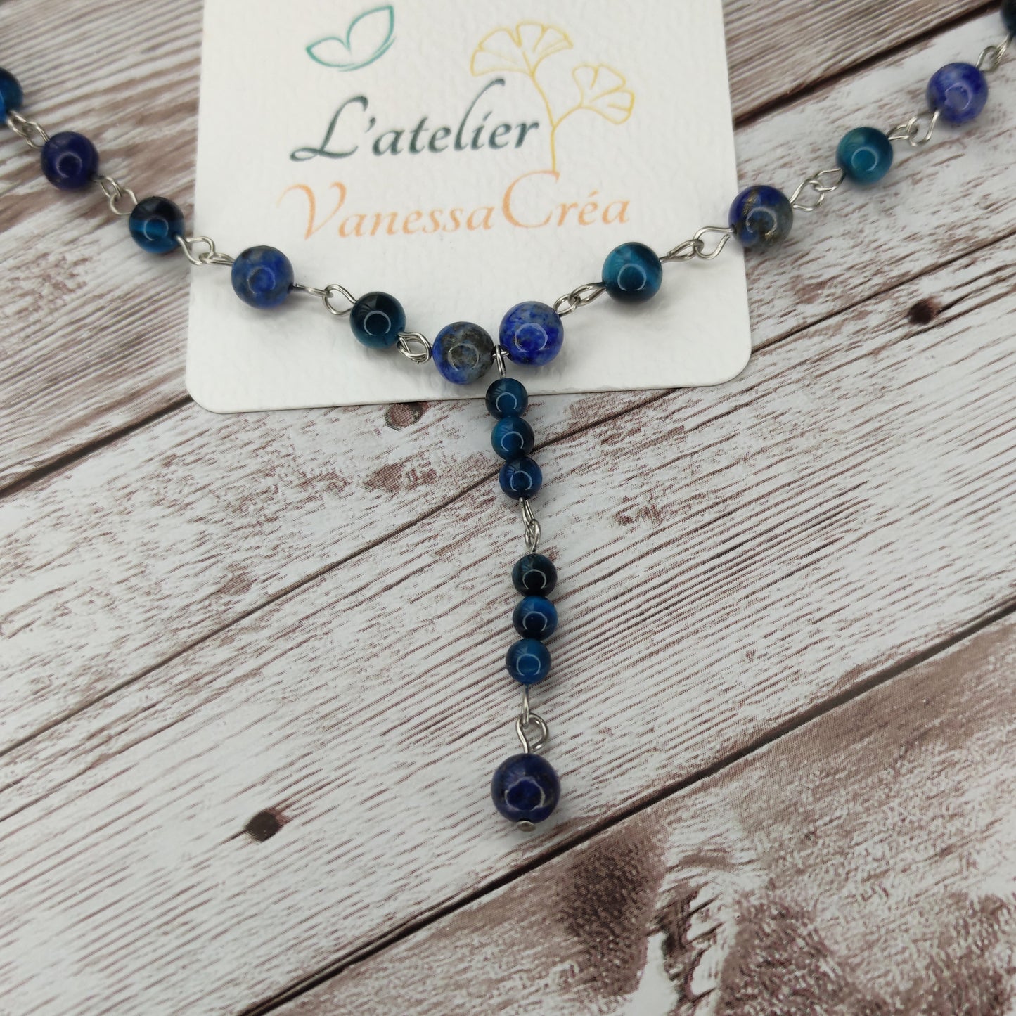 Collier cravate Sagesse Visionnaire – Œil de Faucon & Lapis-Lazuli