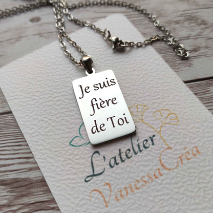 Collier personnalisé avec gravure photo L'Atelier VanessaCréa