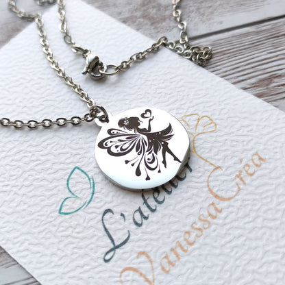collier personnalisé rond fée - L'Atelier VanessaCréa