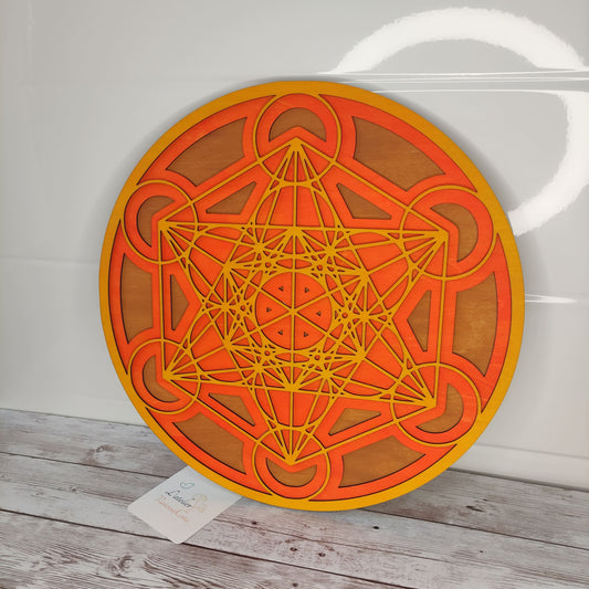 Sculpture murale Cube de Métatron en bois teinté oranger lumineux