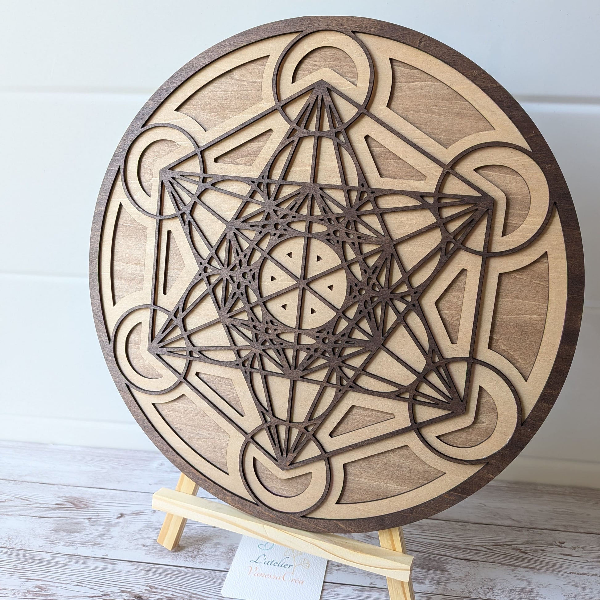 Décoration murale Cube de Métatron en bois 29 cm, symbole de protection de l'habitat, finition brou de noix.