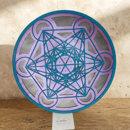 Décoration murale Cube de Métatron violet en bois, symbole de géométrie sacrée
