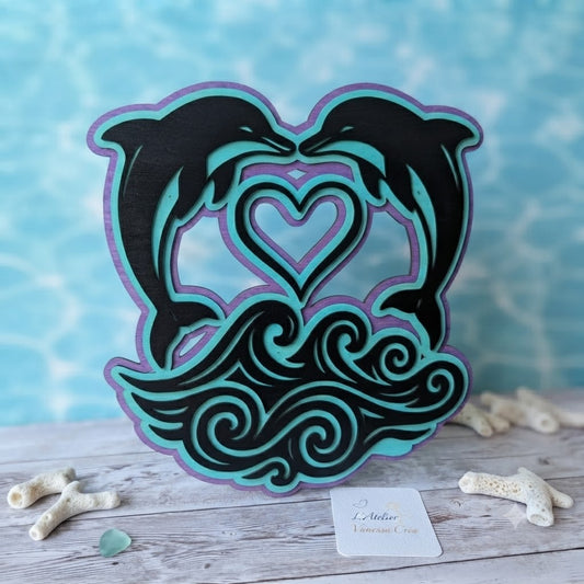 Décoration murale dauphin bois avec cœur et vagues