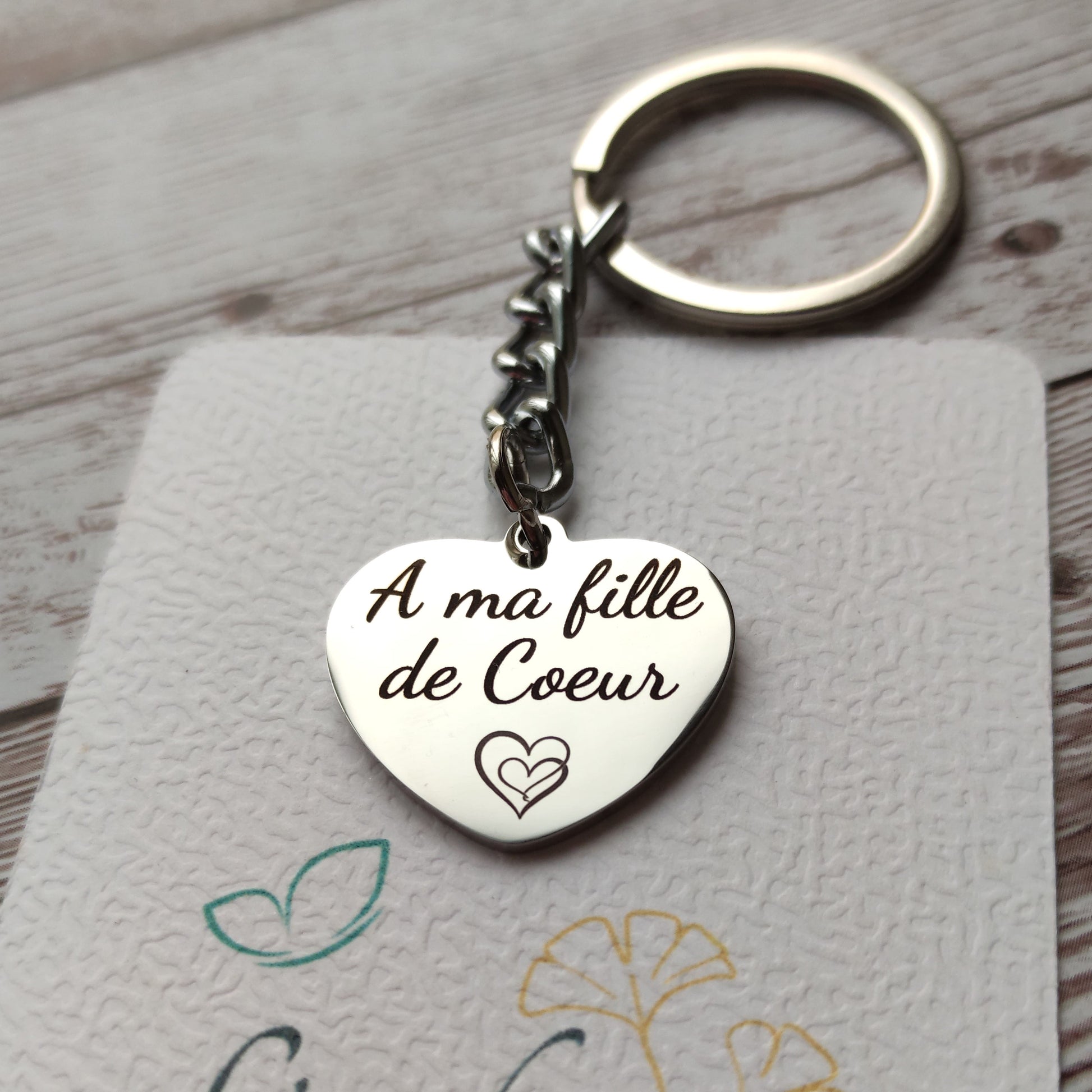 Porte-clés en forme de cœur poli miroir avec gravure À ma fille de cœur.